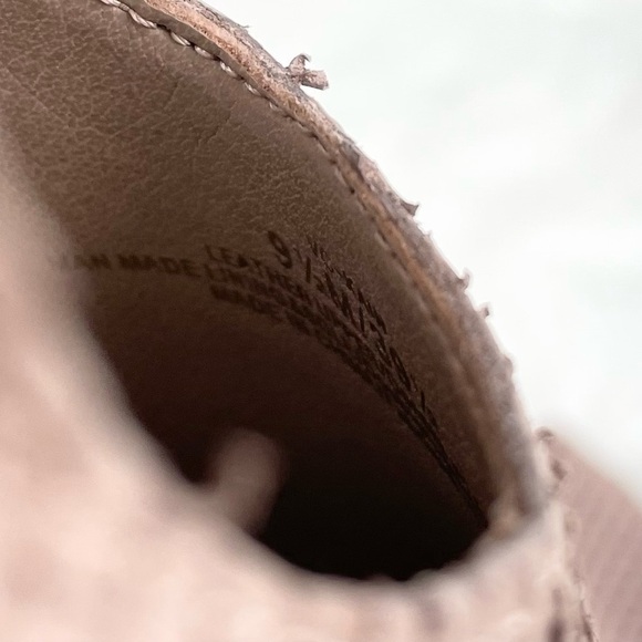 VINCE Camuto Kain Mauve Textured Leather Scale Heels Size 9.5 - Picture 7 of 8